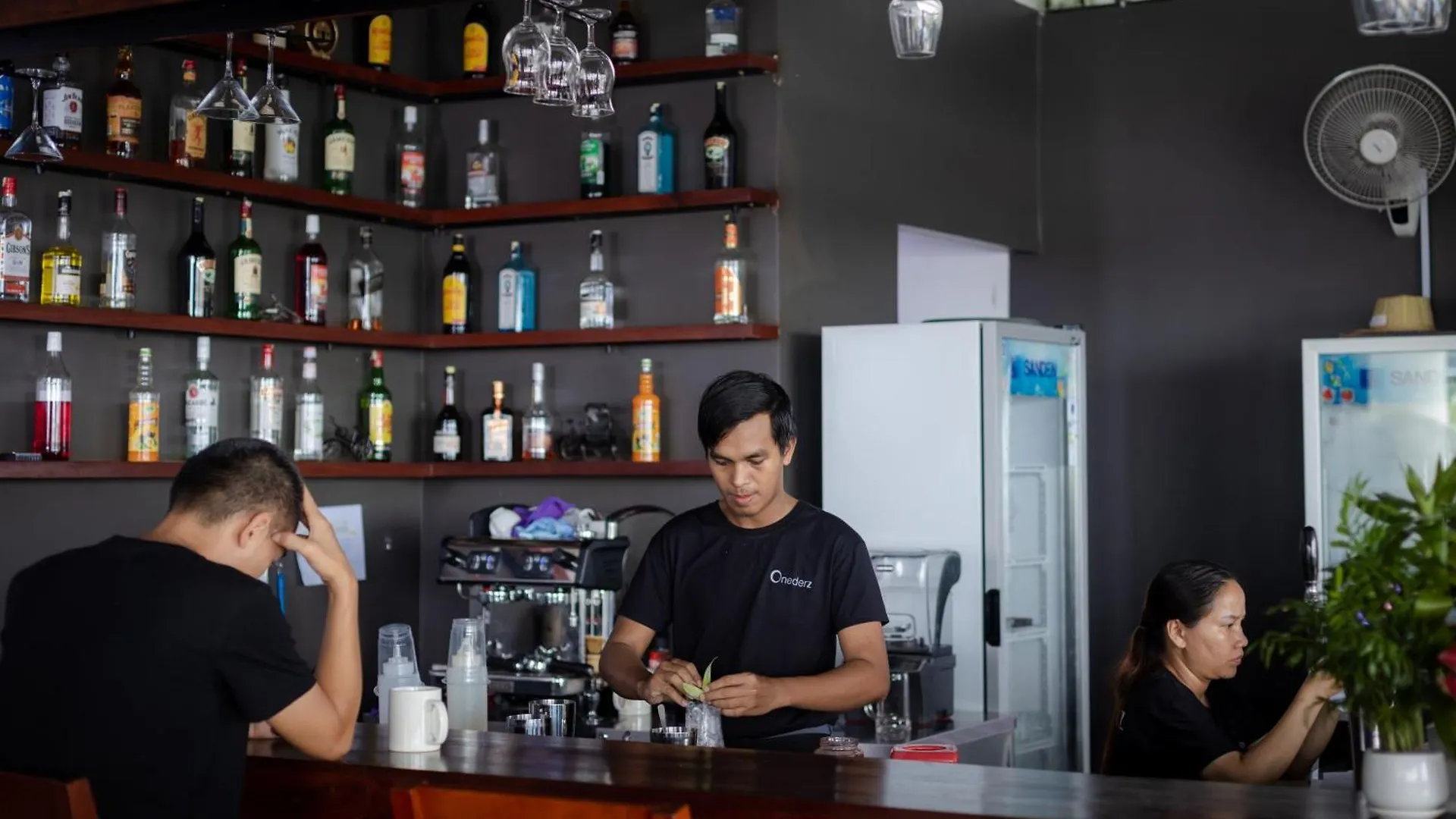 Onederz Sihanoukville - 10 Mins Walk From The Tourism Pier Ostello