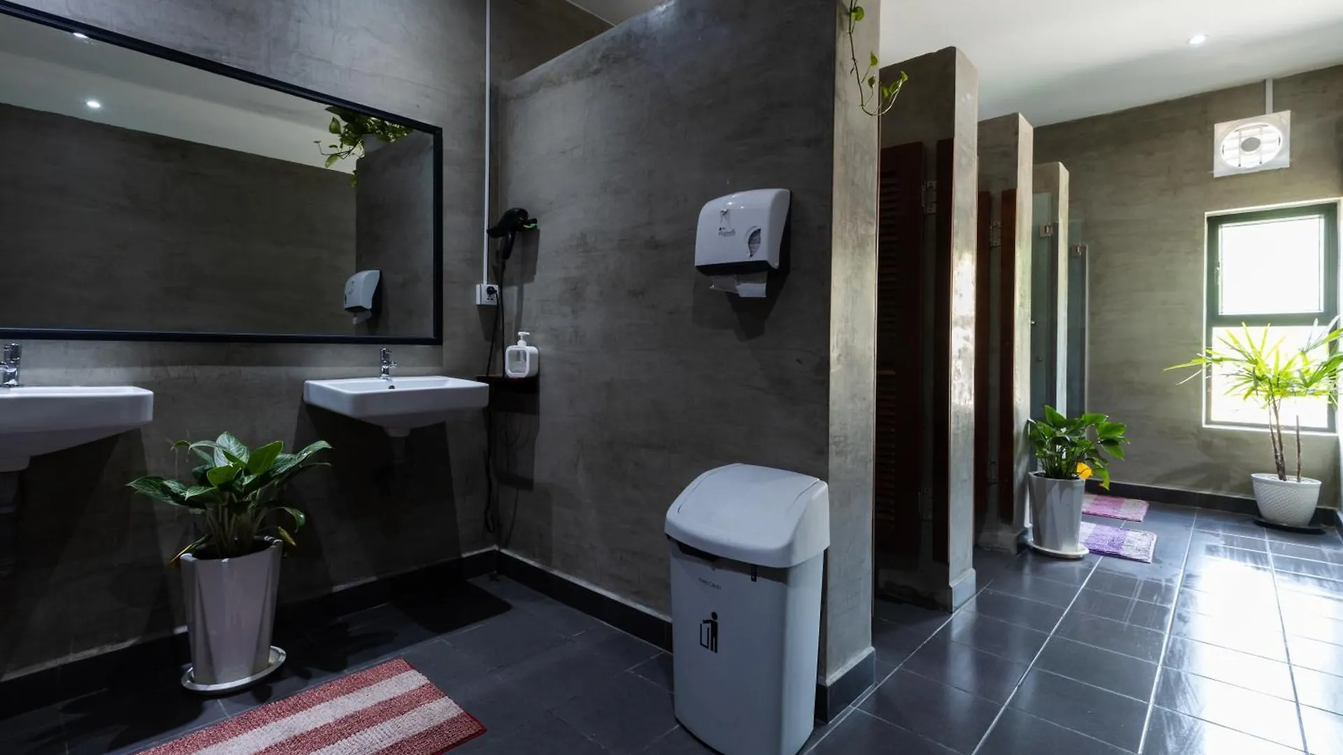 Hostel Onederz Sihanoukville - 10 Mins Walk From The Tourism Pier Kambodža
